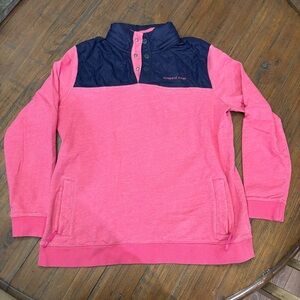 Vineyard Vines Performance size L long sleeve top with zip up hood